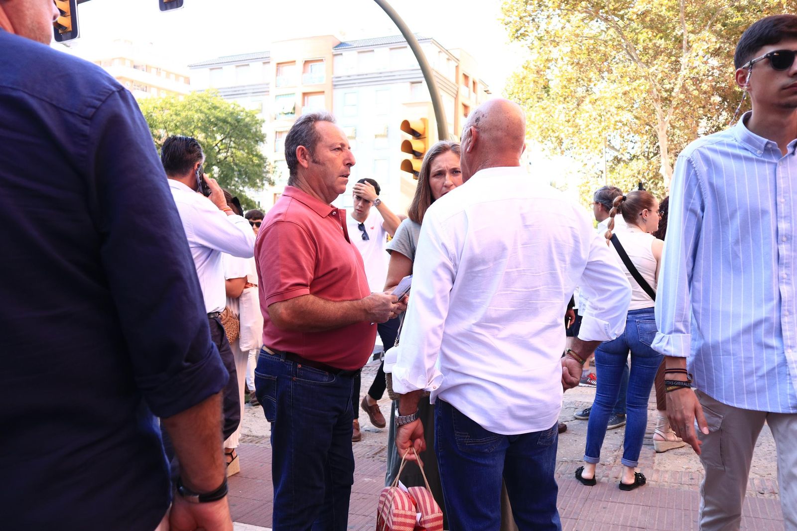 Imágenes de ambiente en el cuarto día de toros en Huelva