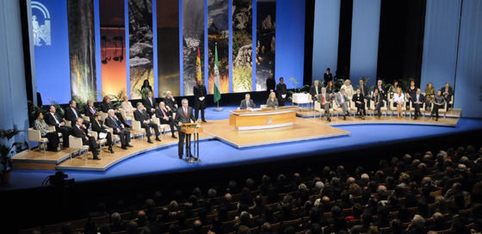 Un momento de la ceremonia. / Juan Carlos Muñoz · Juan Carlos Vázquez