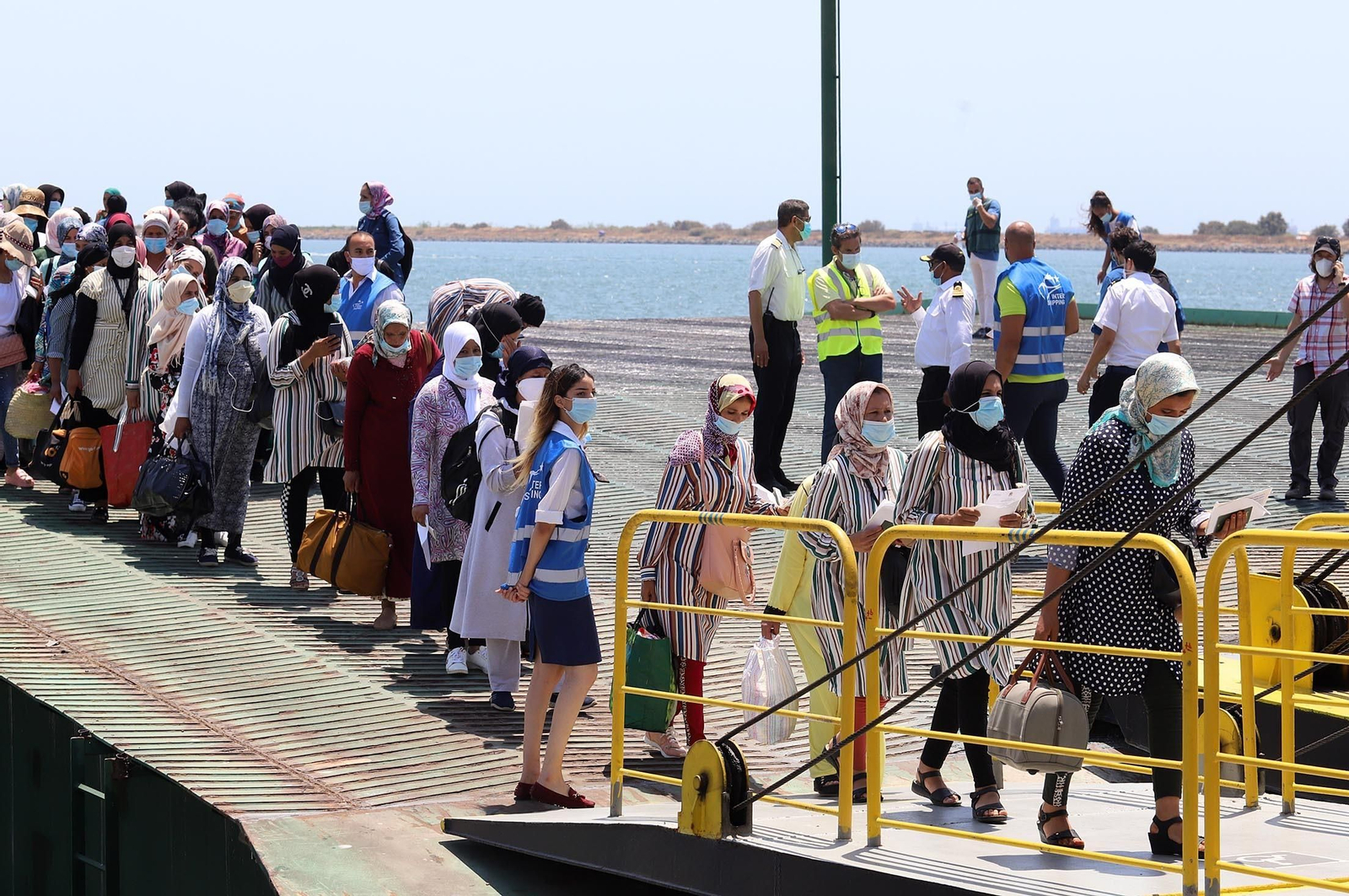 Regreso de temporeras marroquíes a su país.