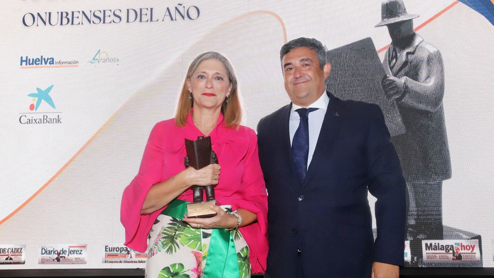 Patricia Rite recibe el Premio Onubense del Año en la categoría de 'Solidaridad y Valores Humanos'