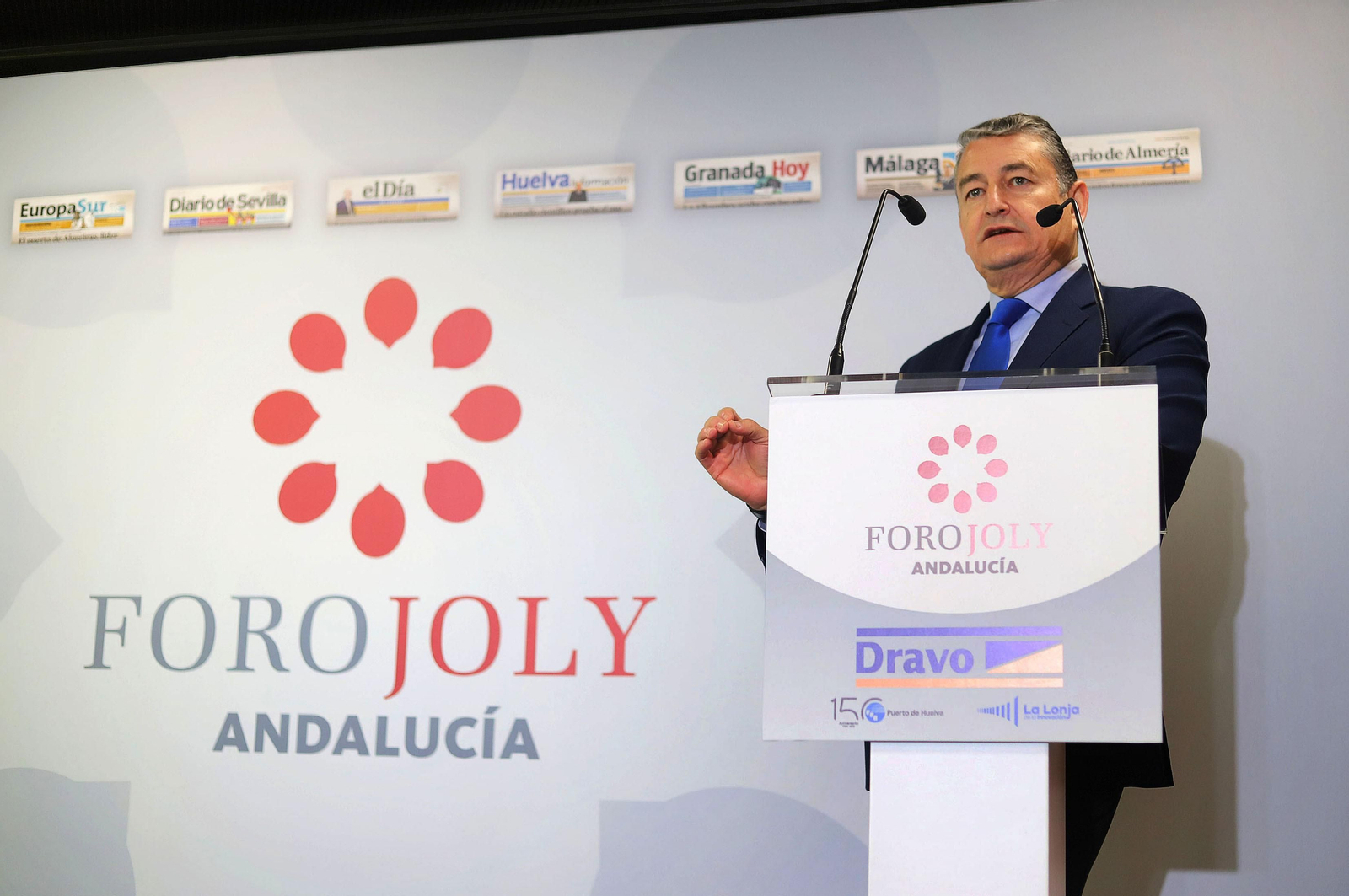 Imágenes del desayuno-coloquio con Antonio Sanz en el Foro Joly Andalucía celebrado en la Lonja de la Innovación del Puerto de Huelva