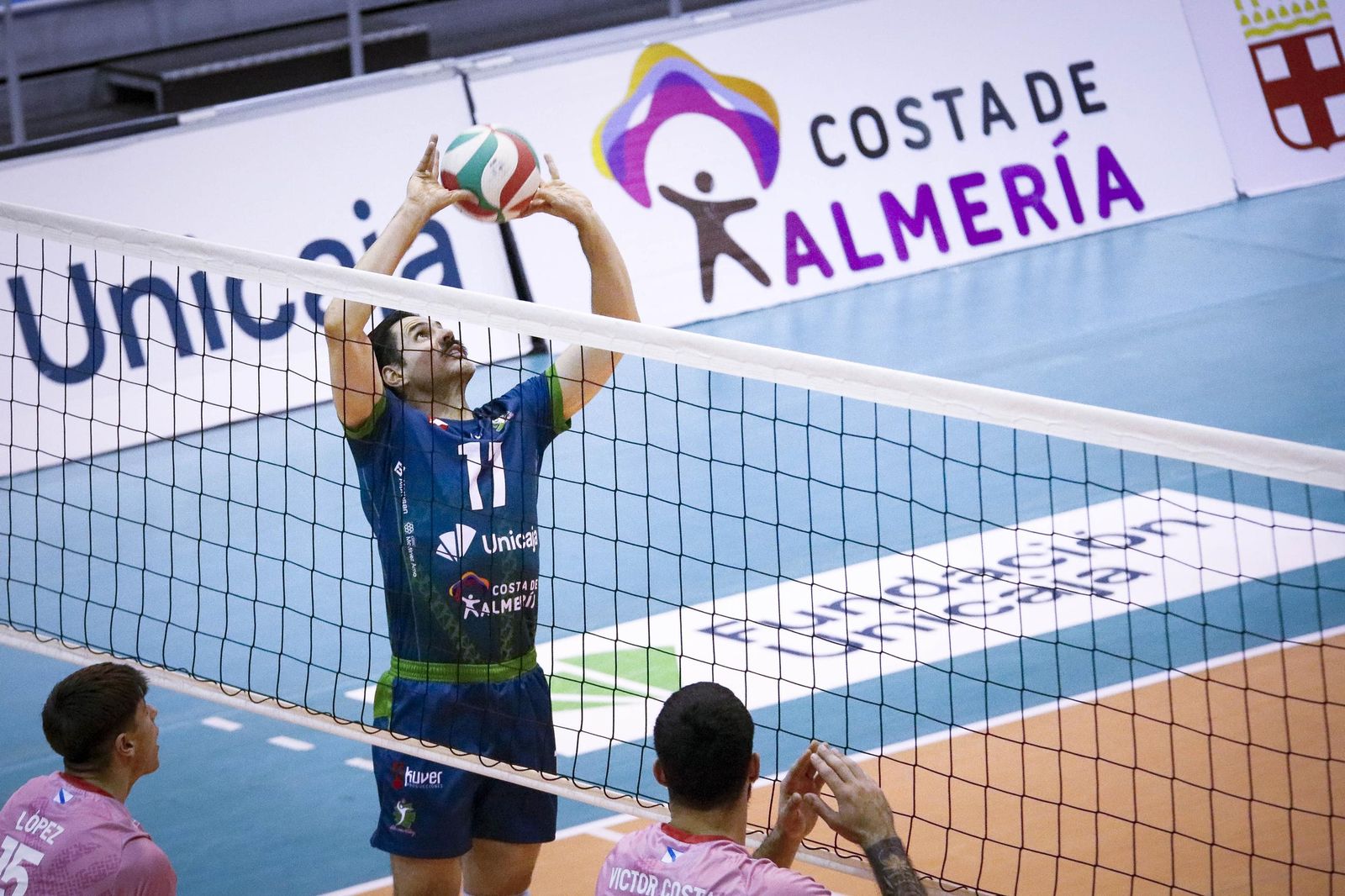 Unicaja Costa de Almería-Arenal Emeve de la Superliga, en imágenes