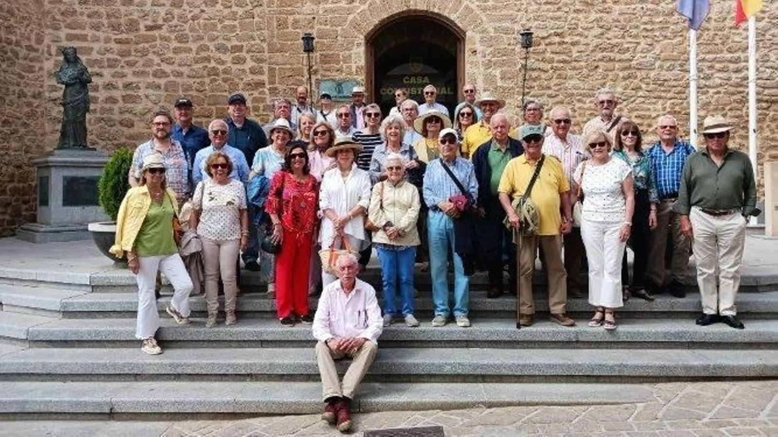 Marco Arce, Christian Wagner, José Luis Tejada, Susana Rendón, Enrique Huguet, Javier Delgado, Coral Bejerano, Enrique Muñoz, Lourdes Baraja, Amparo Bellón, Ignacio Roji, Regla Ordás, Eugenia Pedreño, Pilar Martínez, Jesús Blasco, Victoria Serrano, Luis Manzano, Manuela Lande, Manuel Barquín, Gloria Riera, Mamen Guilloto, Julio de Vicente, Miguel Guilloto, Miguel Fernández Melero, Sol Caballero, Ángel y Jorge Müller, Enrique Hormigo, Manuel Maestre, Ana Gómez, Inocencio Gómez, Charo Hernández, Catalina Serrano, Concha Verd, Alicia Ruiz, Álvaro Caravaca y Antonio Gómez de Barreda.