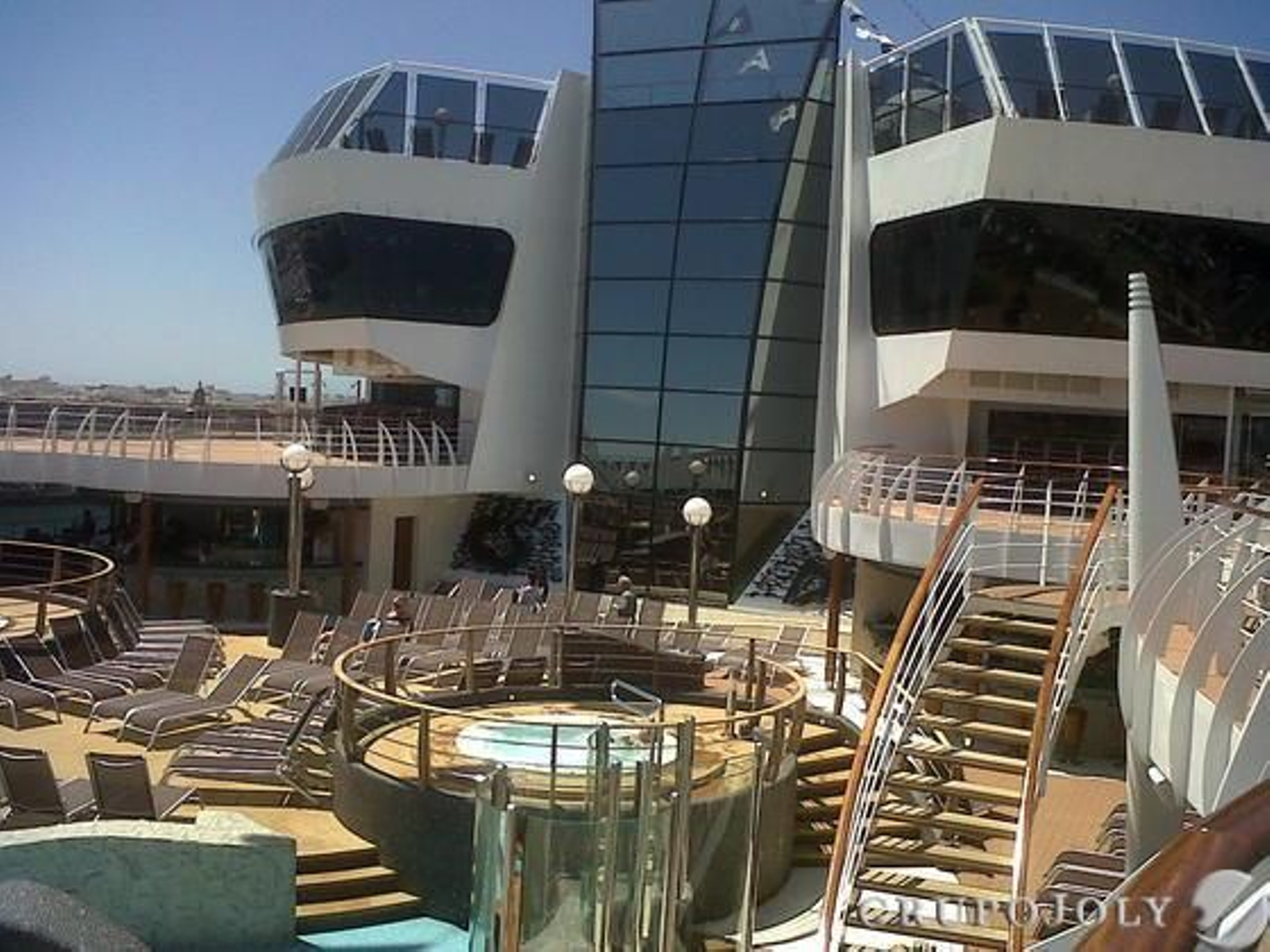 Una visita por el lujoso crucero MSC Divina en su preinauguración en Cádiz.

Foto: Sara Mancera