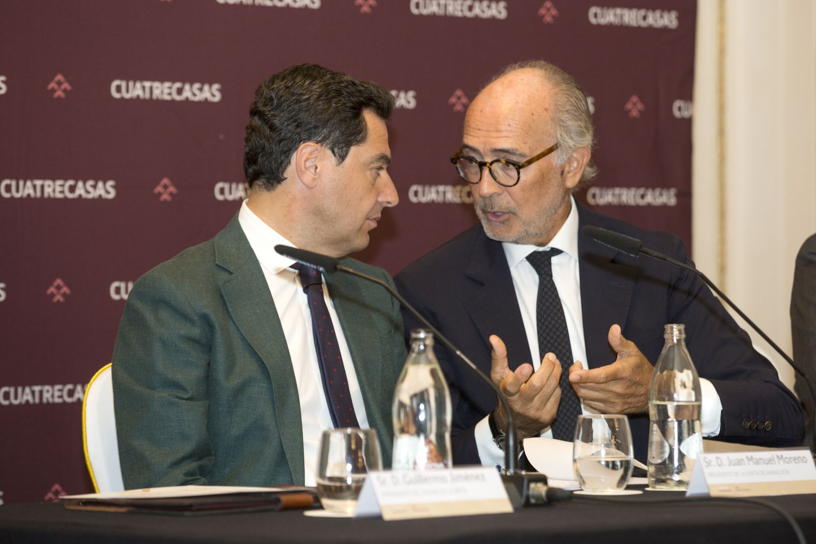 Las imágenes de la entrega de la Beca Manuel Olivencia