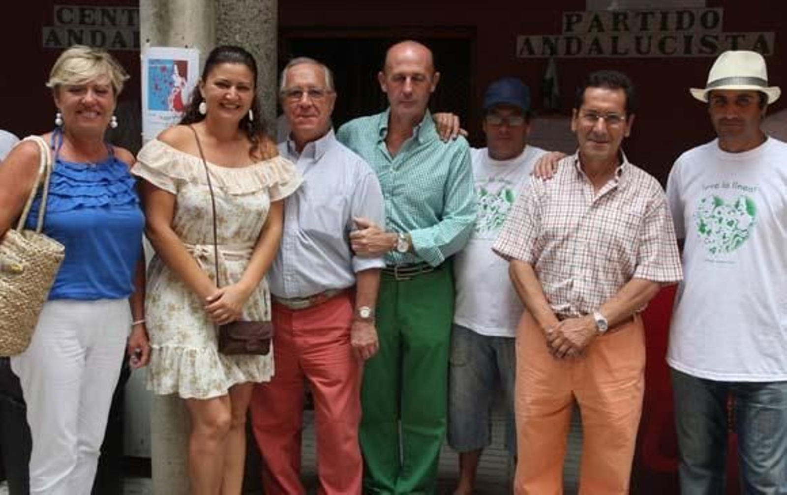 Los linenses se volcaron en la celebración del Domingo Rociero y el Real y el centro tuvieron un gran ambiente

Foto: Paco Guerrero