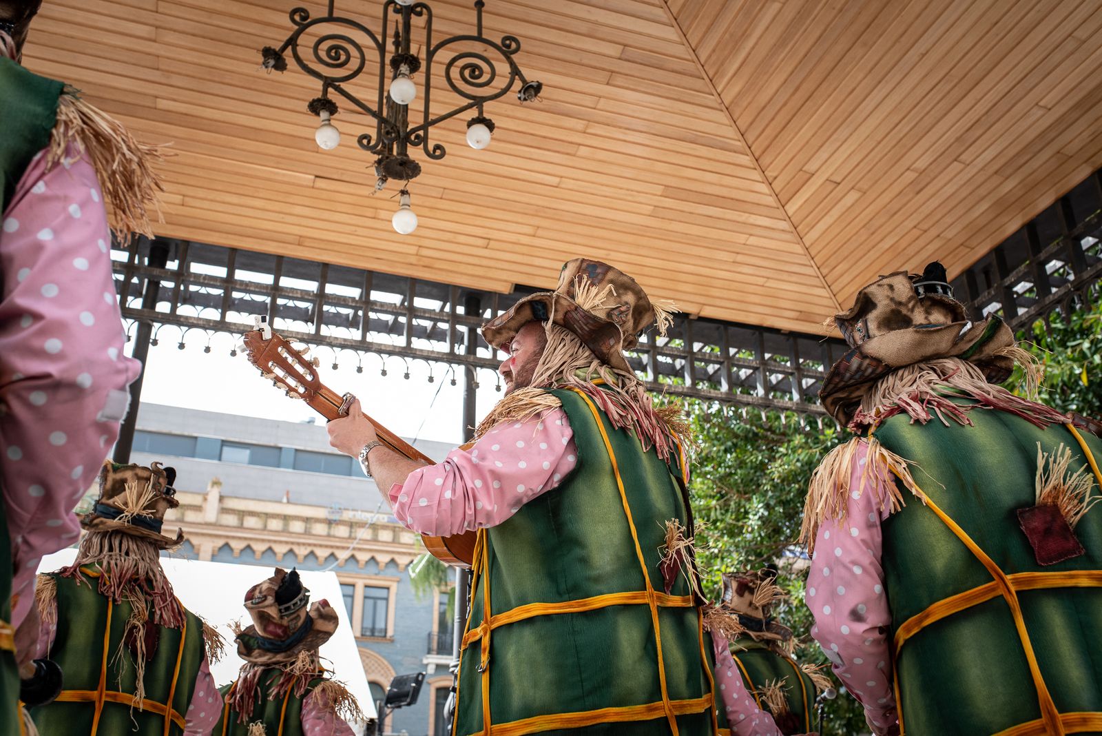 Imágenes de las actuaciones de carnaval en la Plaza de las Monjas