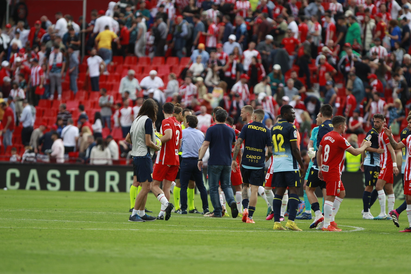 Imágenes del partido de la Liga Santander U.D. Almería-Cádiz C.F.
