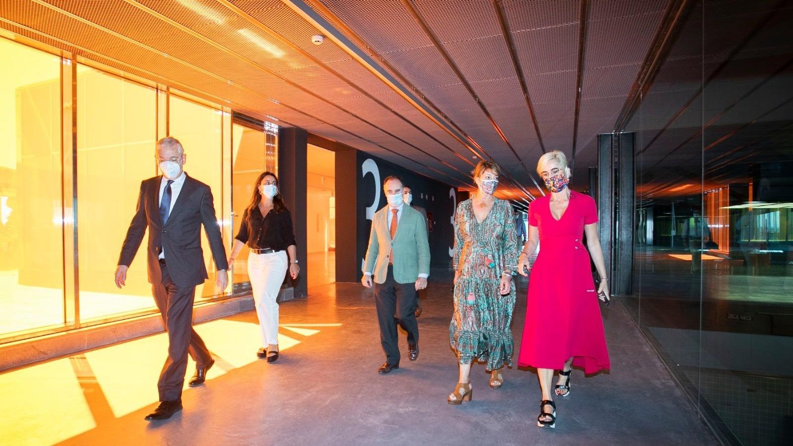 Visita de los responsables de la Junta a las instalaciones. Visita de los responsables de la Junta a las instalaciones.