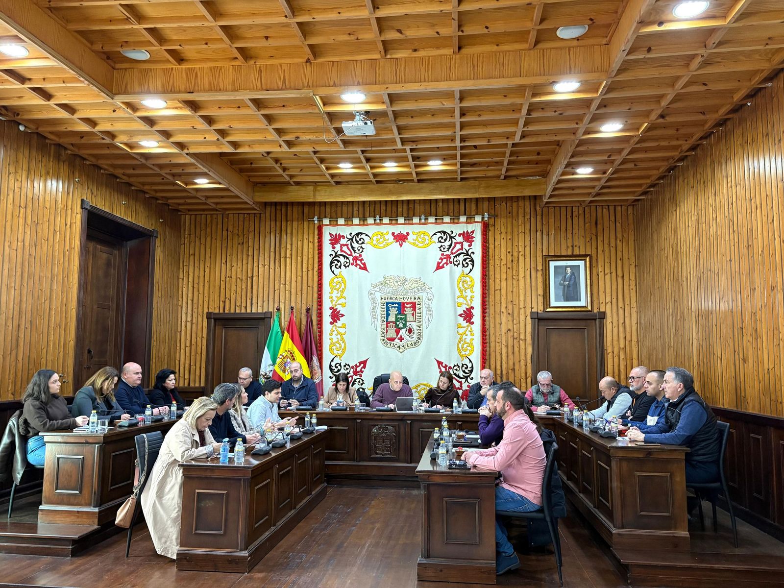 Un momento del pleno en Huércal-Overa.
