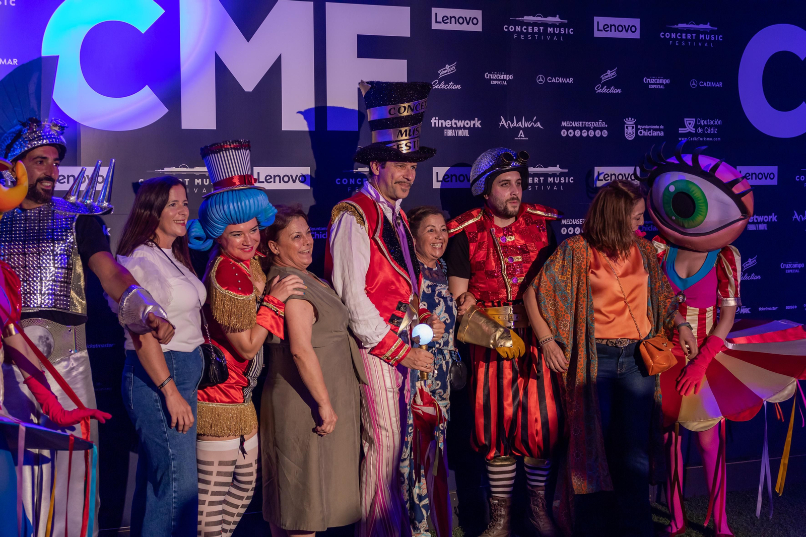 Búscate en el concierto de Raphael en el Concert Music