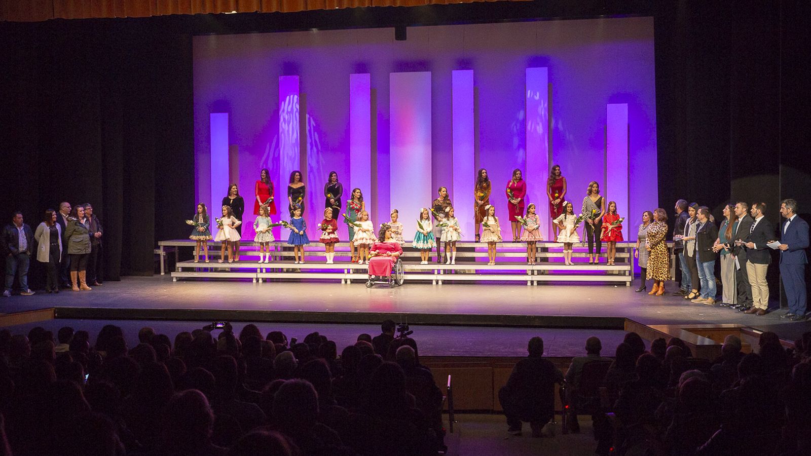 Cortes de honor juvenil e infantil en el teatro Horacio Noguera.