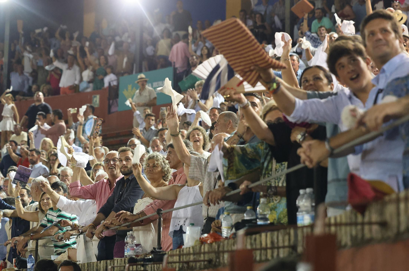 Búscate en la Plaza de Toros La Merced en la tarde de Rejoneo del 3 de agosto
