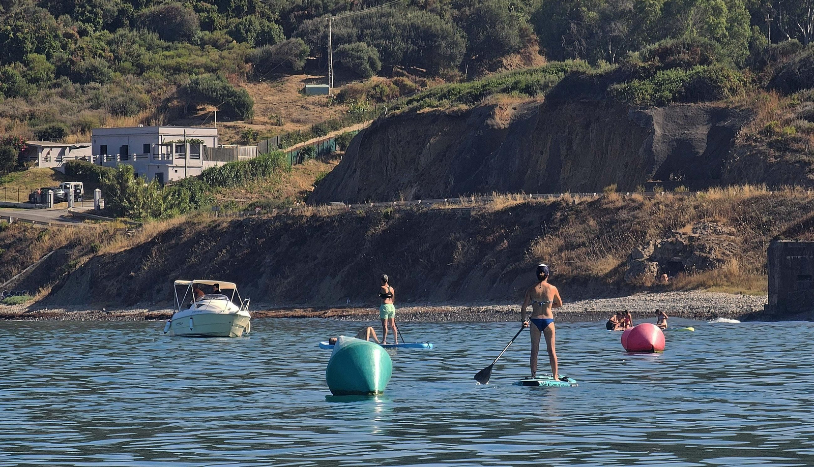 Ruta de paddle surf por la playa de Getares en Algeciras