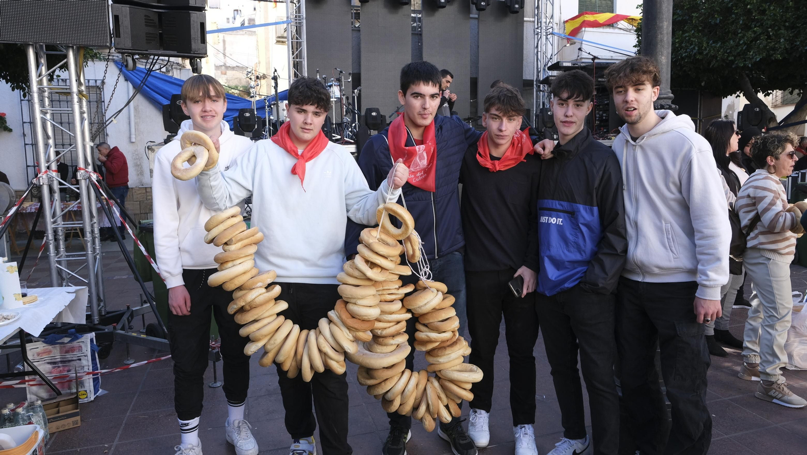 Los vecinos de Lubrín se echan a las calles por San Sebastián