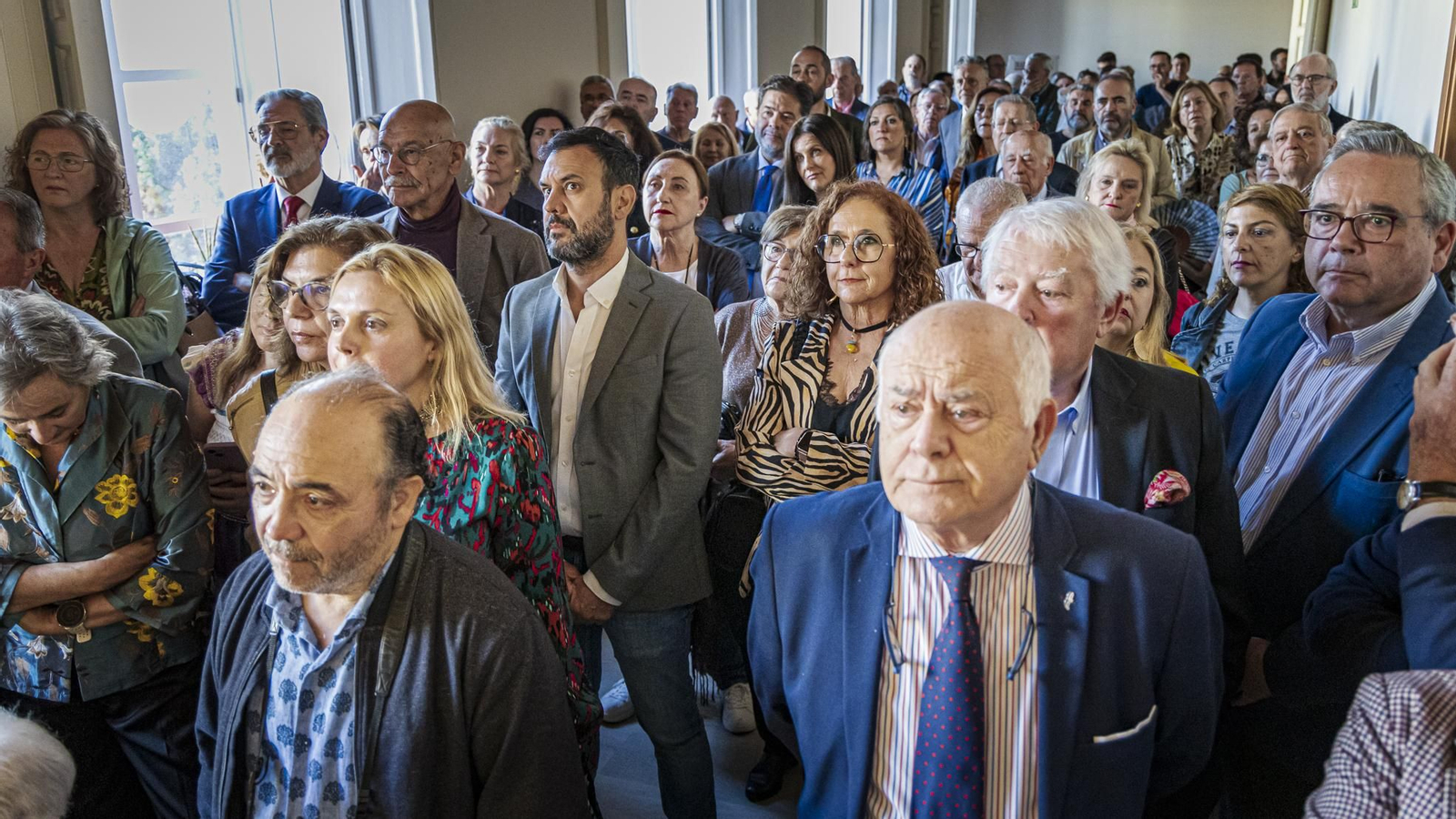 Entrega del  VIII Premio 'Emilio López' a la chirigota de 'El Selu'