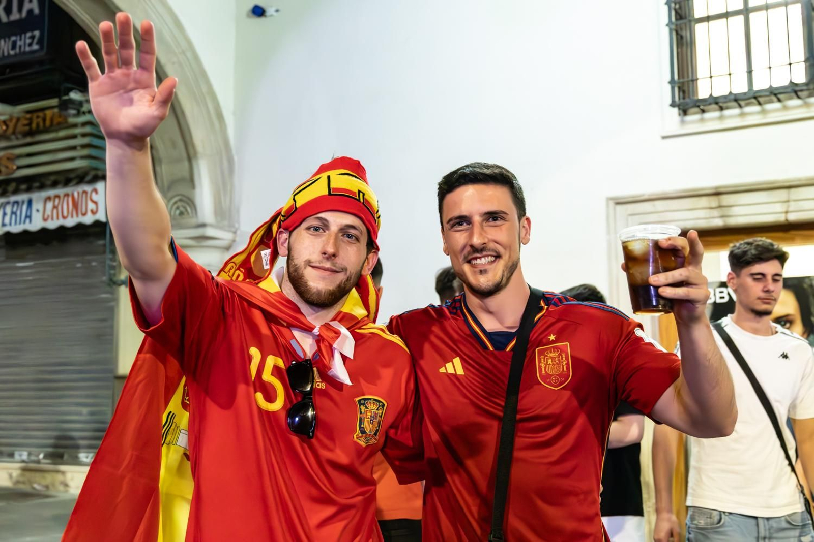 La euforia jiennense por la victoria de España, imágenes