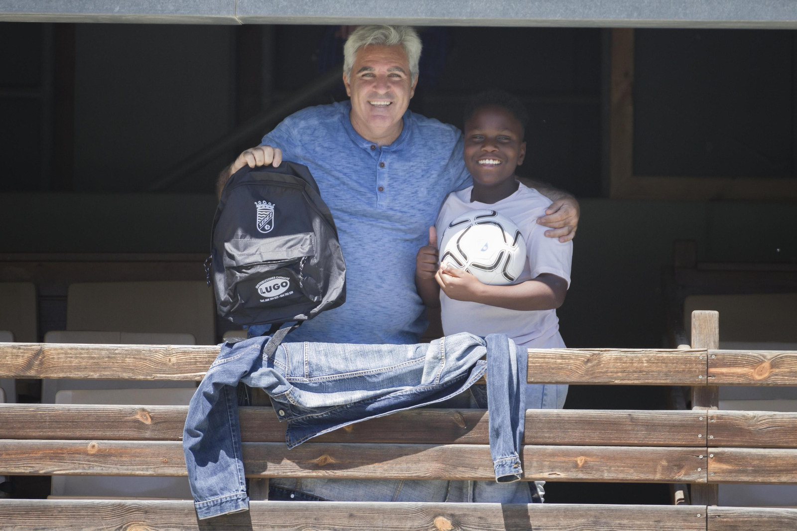 Pedro Pacheco viendo el Xerez CD - Atlético Espeleño en Chapín