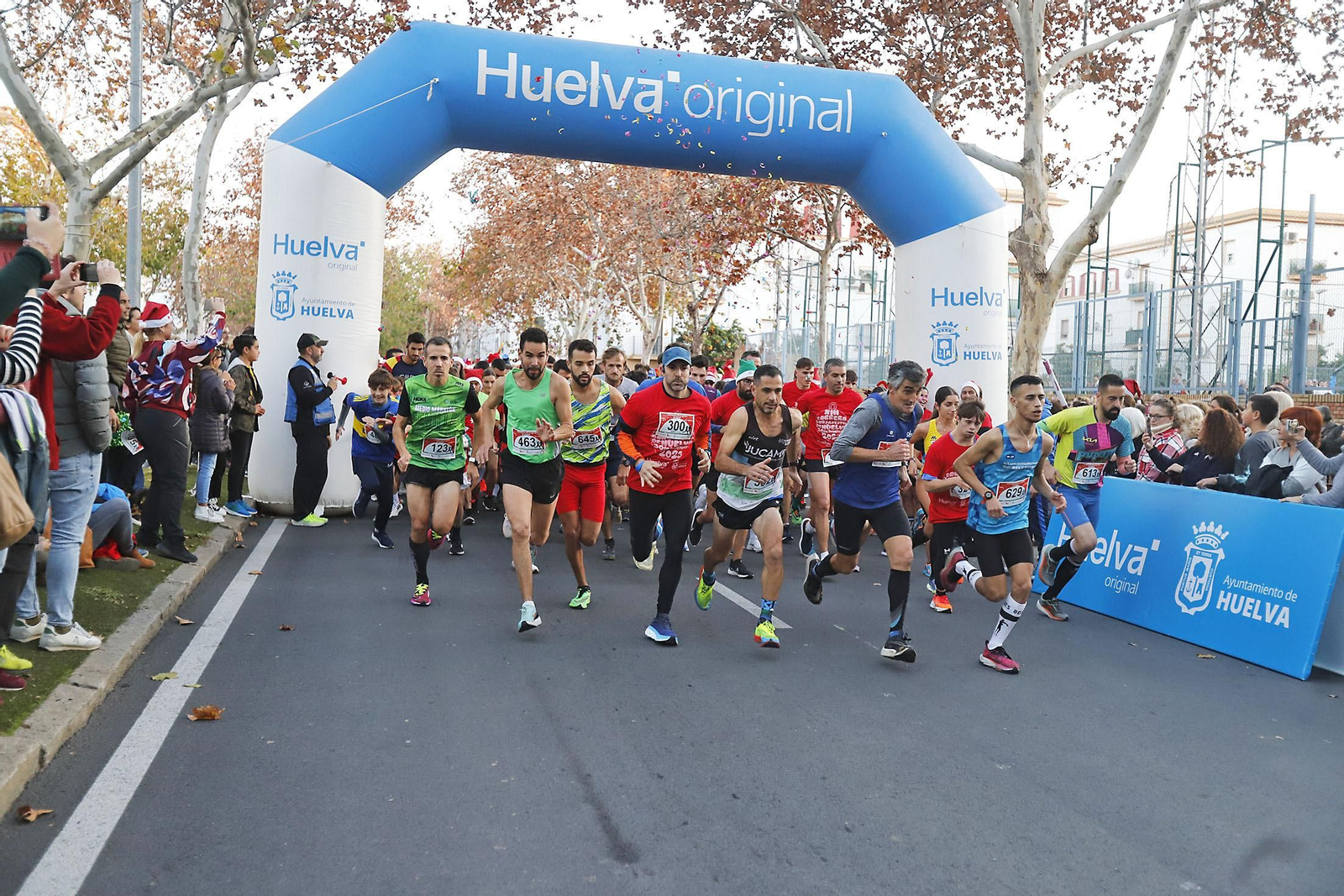 Imágenes de la XIII carrera de San Silvestre en Huelva