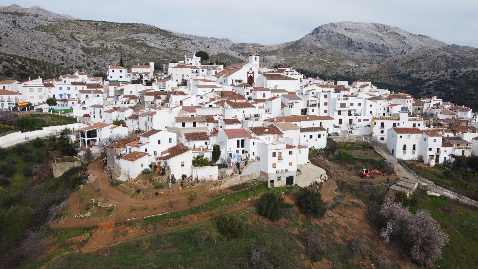 Cartajima se encuentra situada en plena Serranía de Ronda.