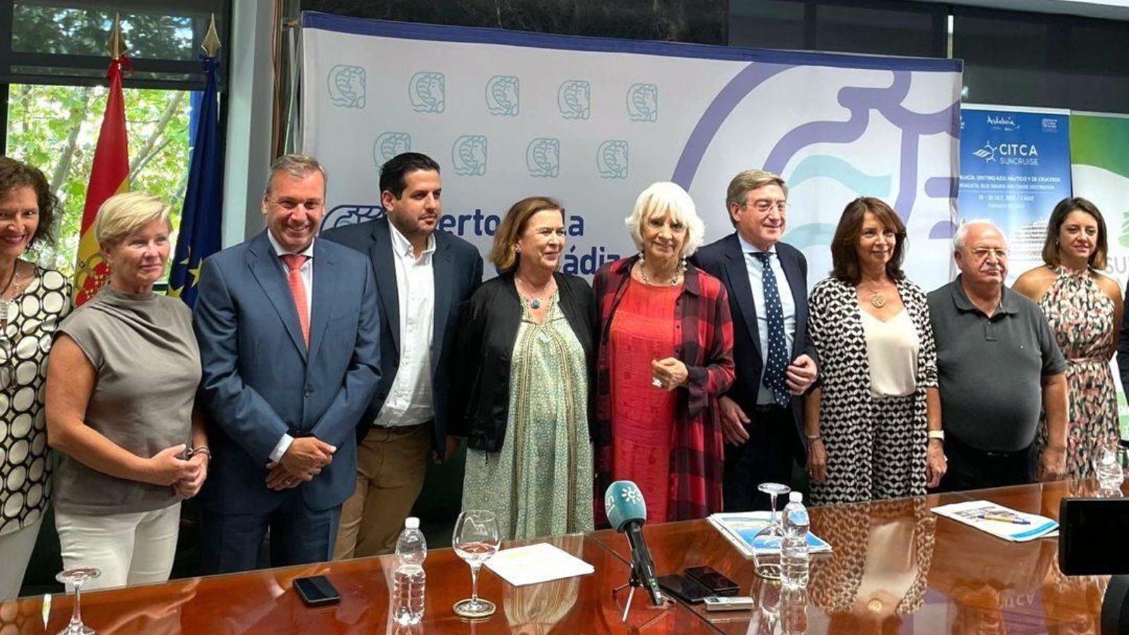 Teófila Martínez, Yolanda de Aguilar y Rafael Carmona, entre otros representantes del sector, durante la presentación del CITCA Suncruise Cádiz. Teófila Martínez, Yolanda de Aguilar y Rafael Carmona, entre otros representantes del sector, durante la presentación del CITCA Suncruise Cádiz.