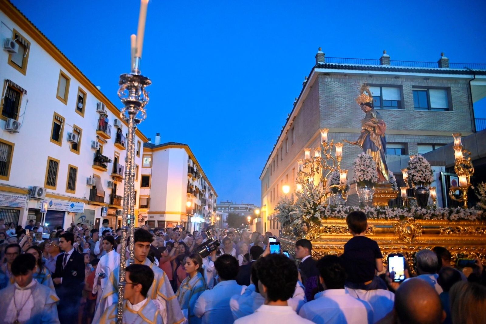 La procesión de María Auxiliadora en Córdoba, en imágenes