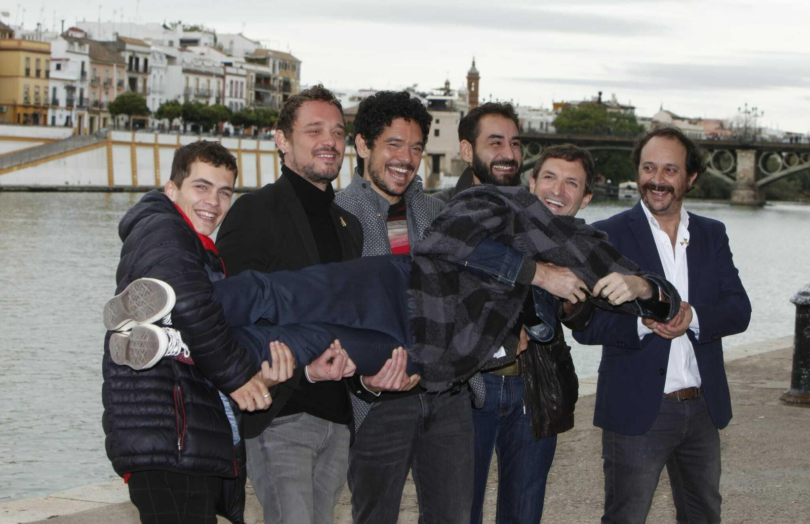 Las fotos del preestreno de la segunda temporada de 'La Peste' en el Festival de Cine de Sevilla