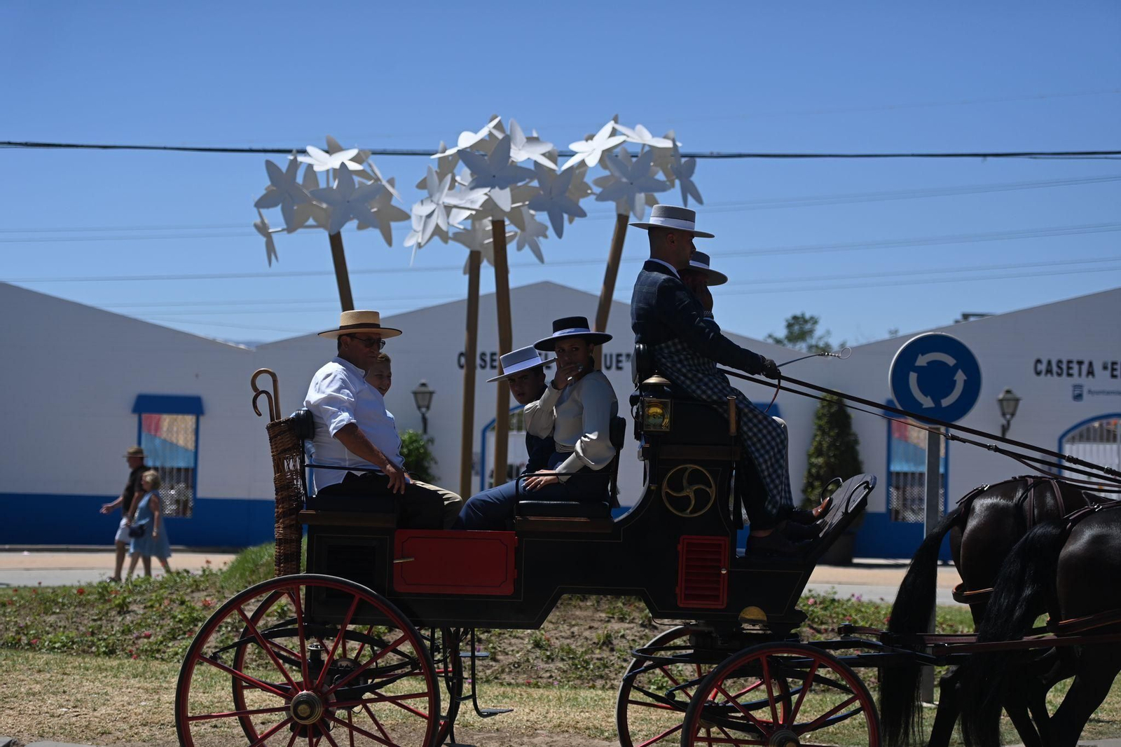 Las fotos del lunes festivo en la Feria en Málaga