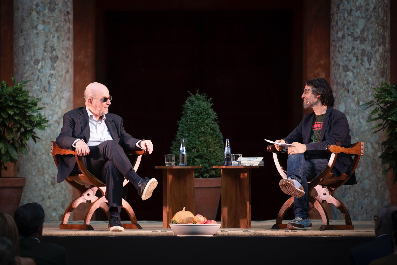 Salman Rushdie inaugura cultur_ALH en el Palacio de Carlos V de Granada: las imágenes