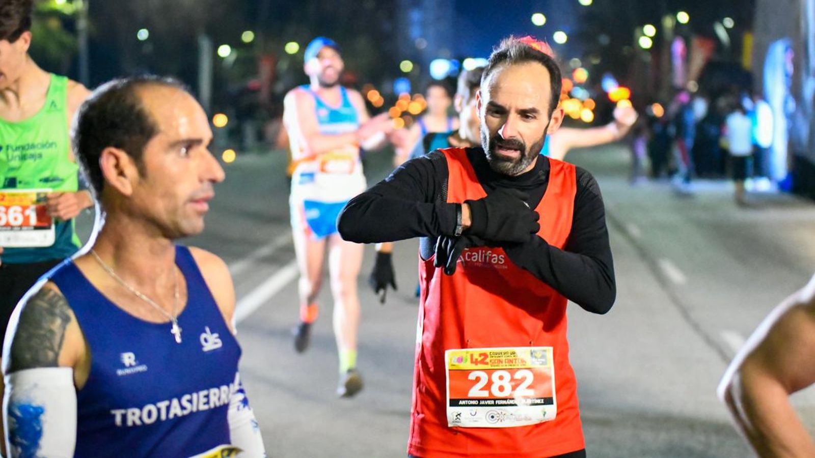 En imágenes: búscate en tu llegada a meta de la Carrera de San Antón 2025 (1)