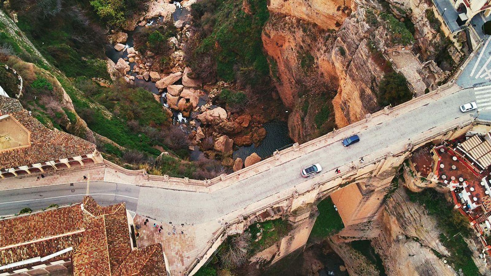 Puente Nuevo sobre el Tajo de Ronda. Puente Nuevo sobre el Tajo de Ronda.