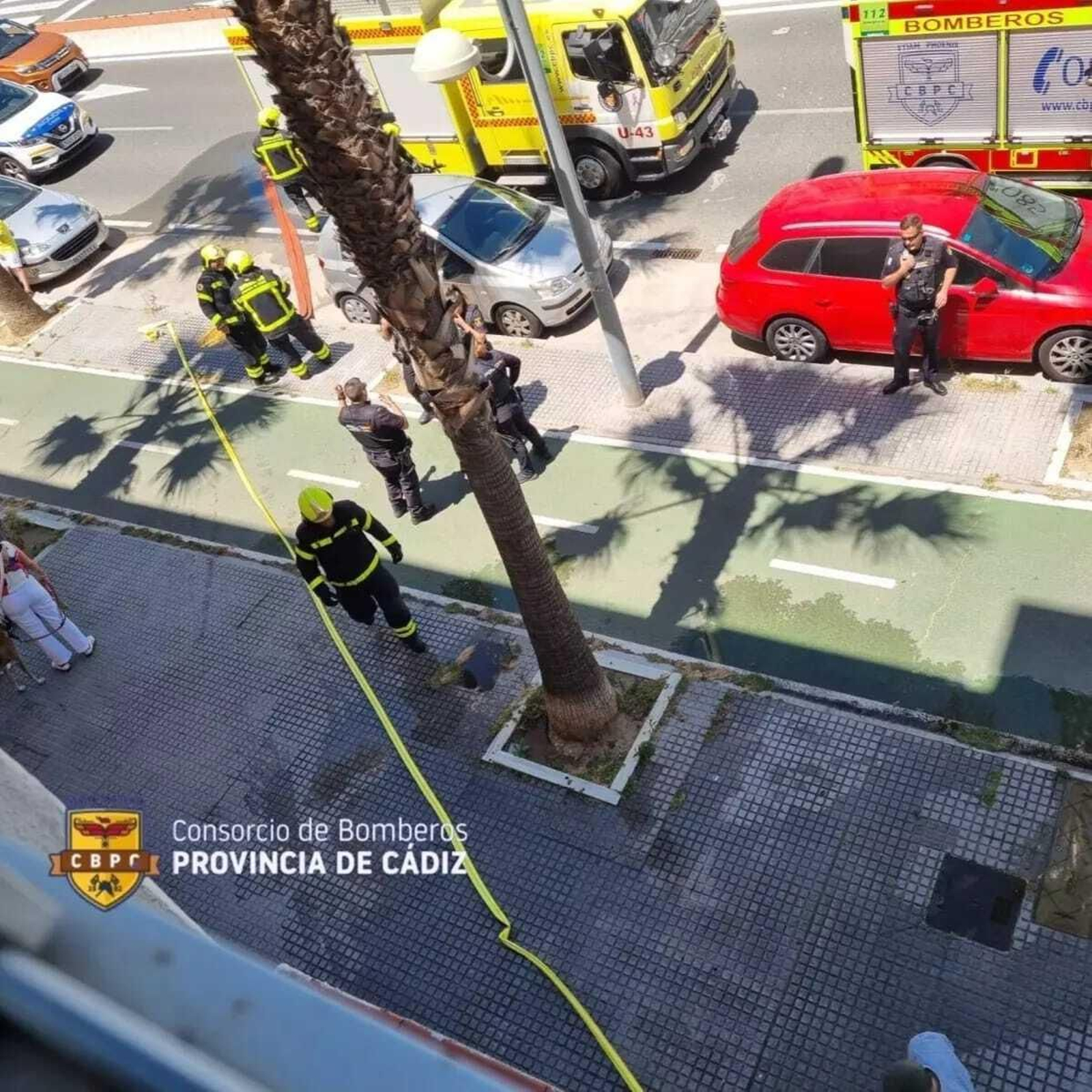 Imagen de la intervención de los Bomberos