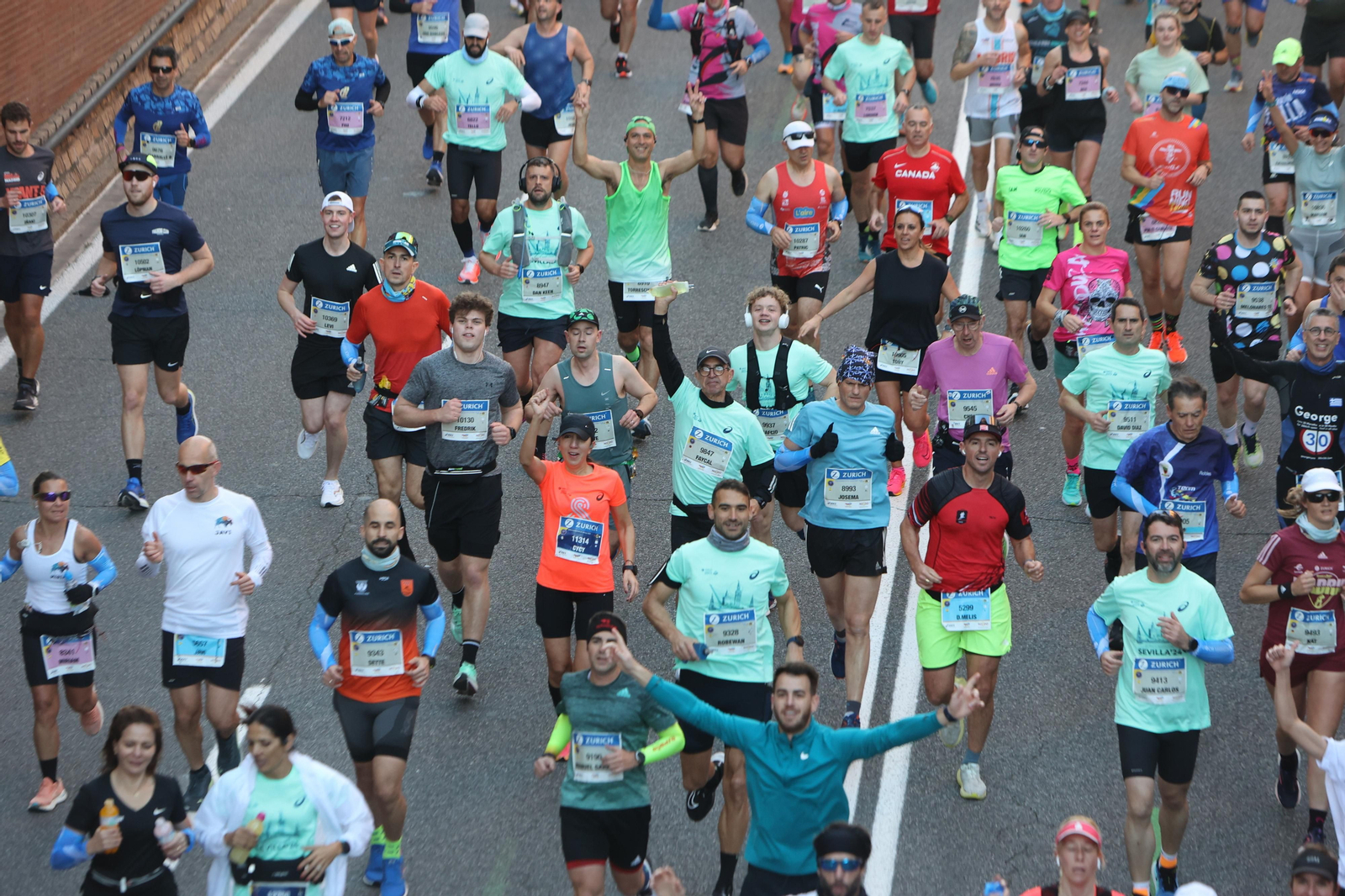 Búscate en la Zurich maratón de Sevilla