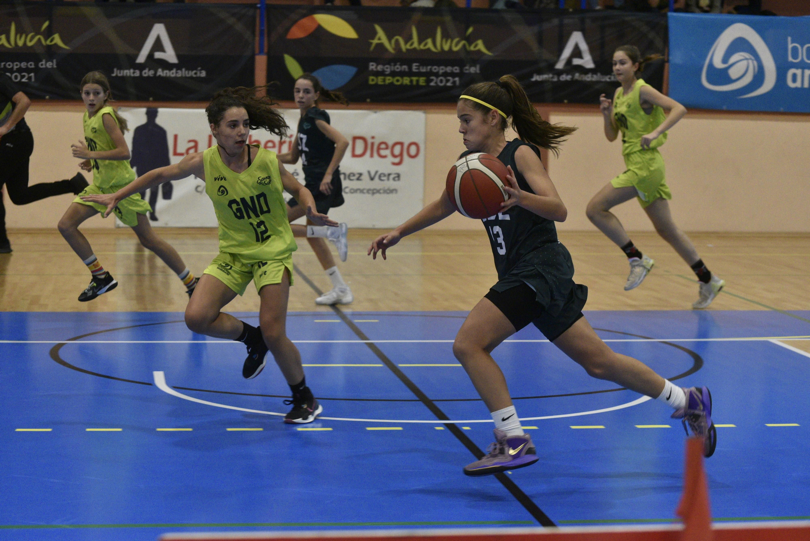 La primera jornada del Andaluz infantil femenino de baloncesto en La Línea