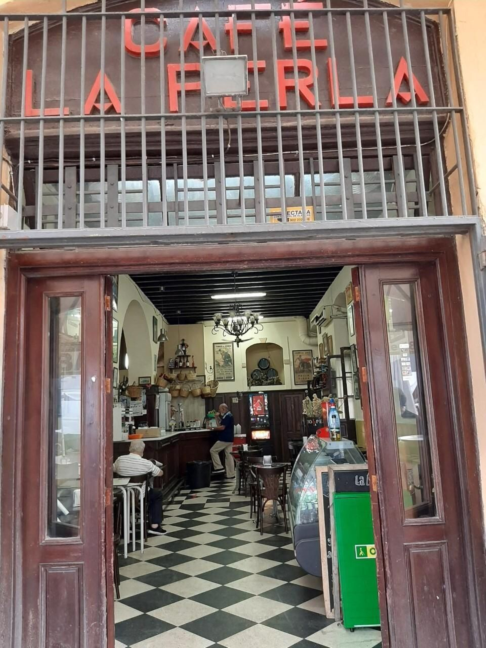 Café La Perla.