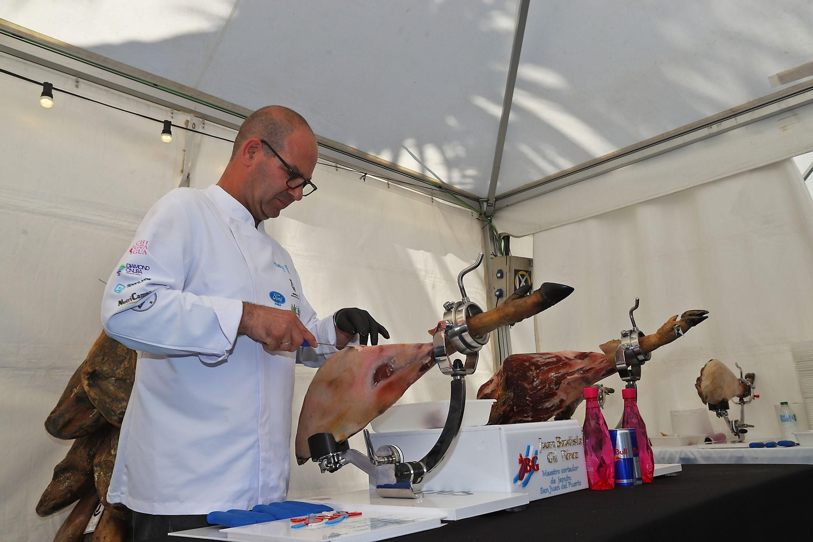 Juan Bautista Gil, una eminencia del corte jamonero en Huelva