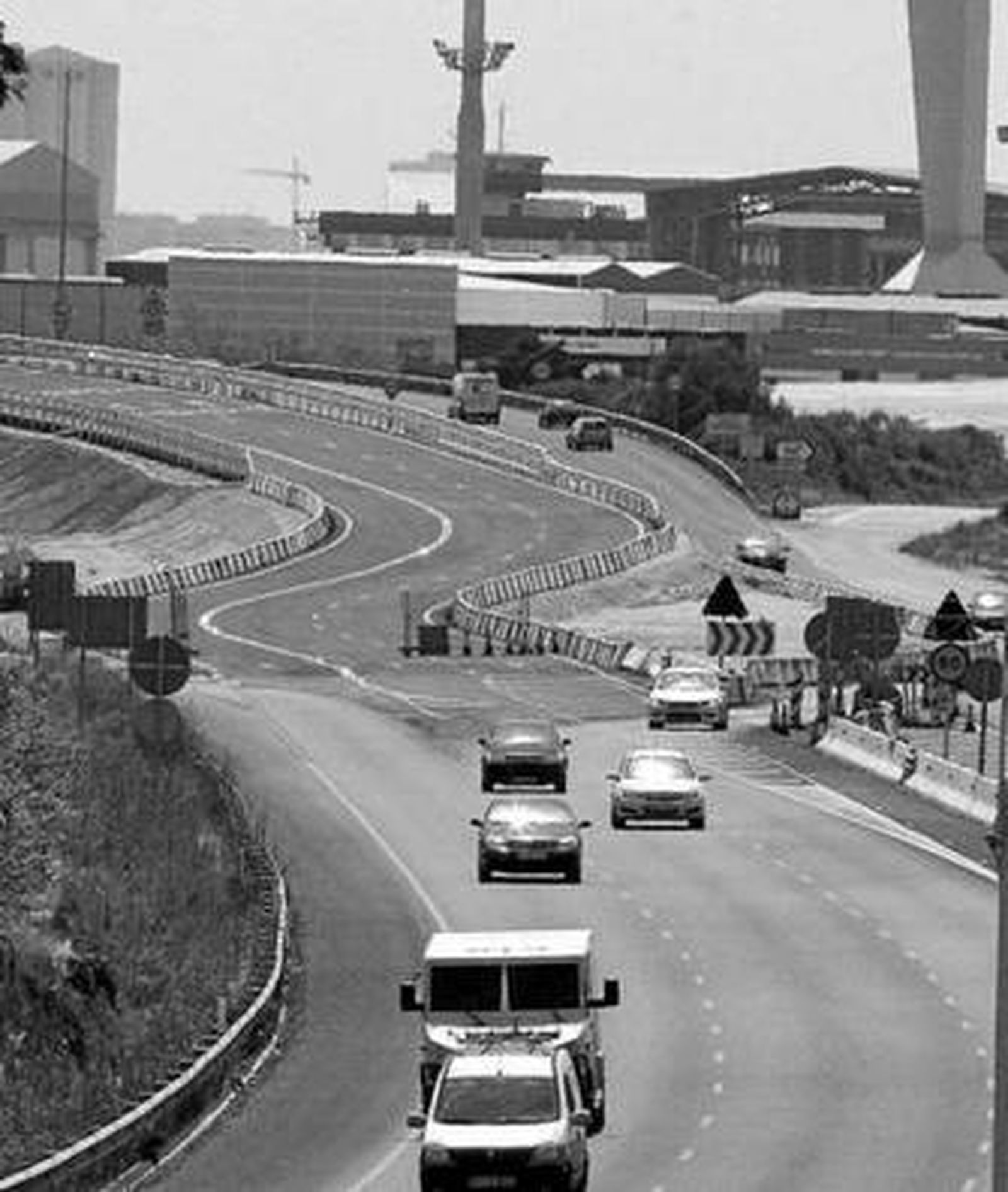 El desdoblamiento aliviará el tráfico de entrada y salida de la capital.