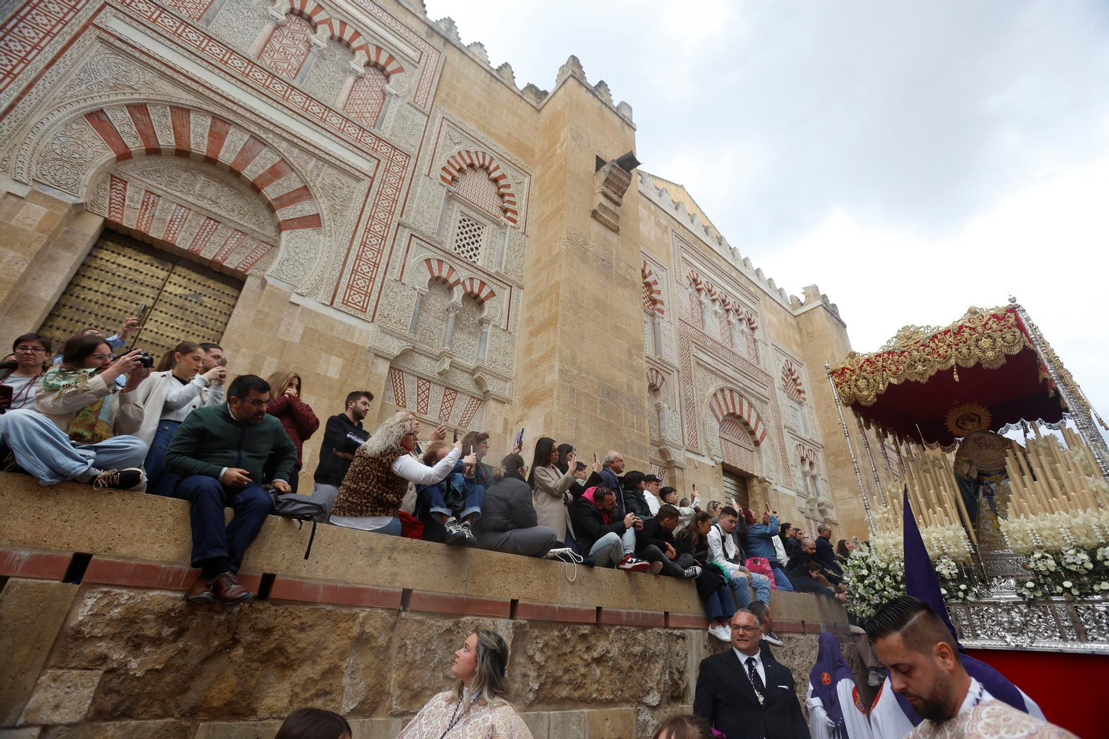 La procesión de la Agonía en este Martes Santo de Córdoba, en imágenes