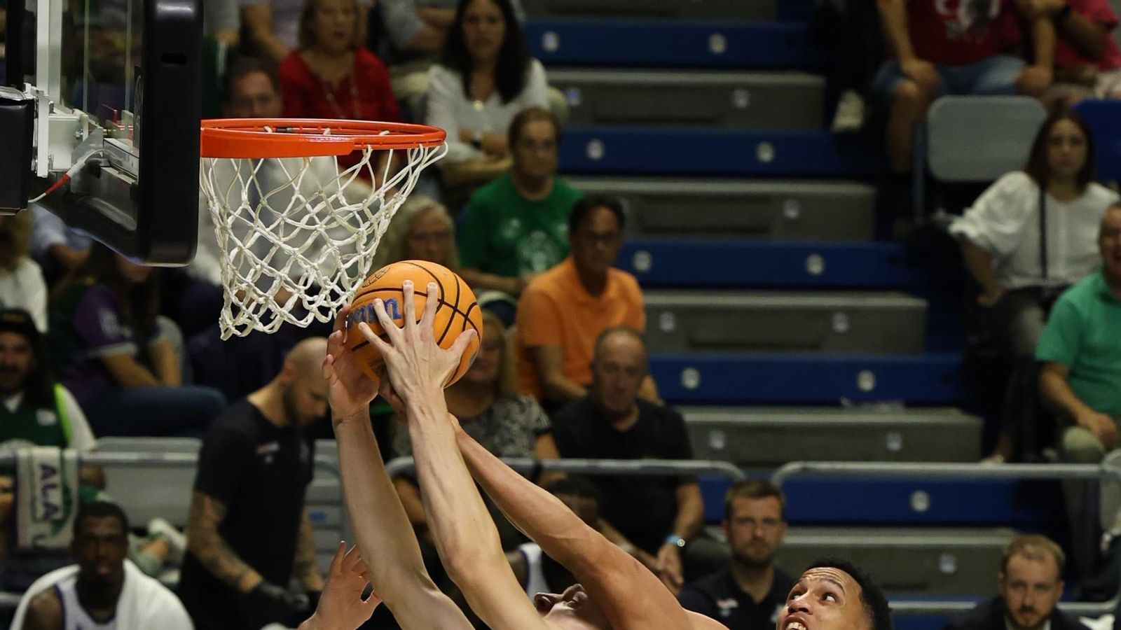 Las mejores fotos del Unicaja-King Szczecin de la BCL