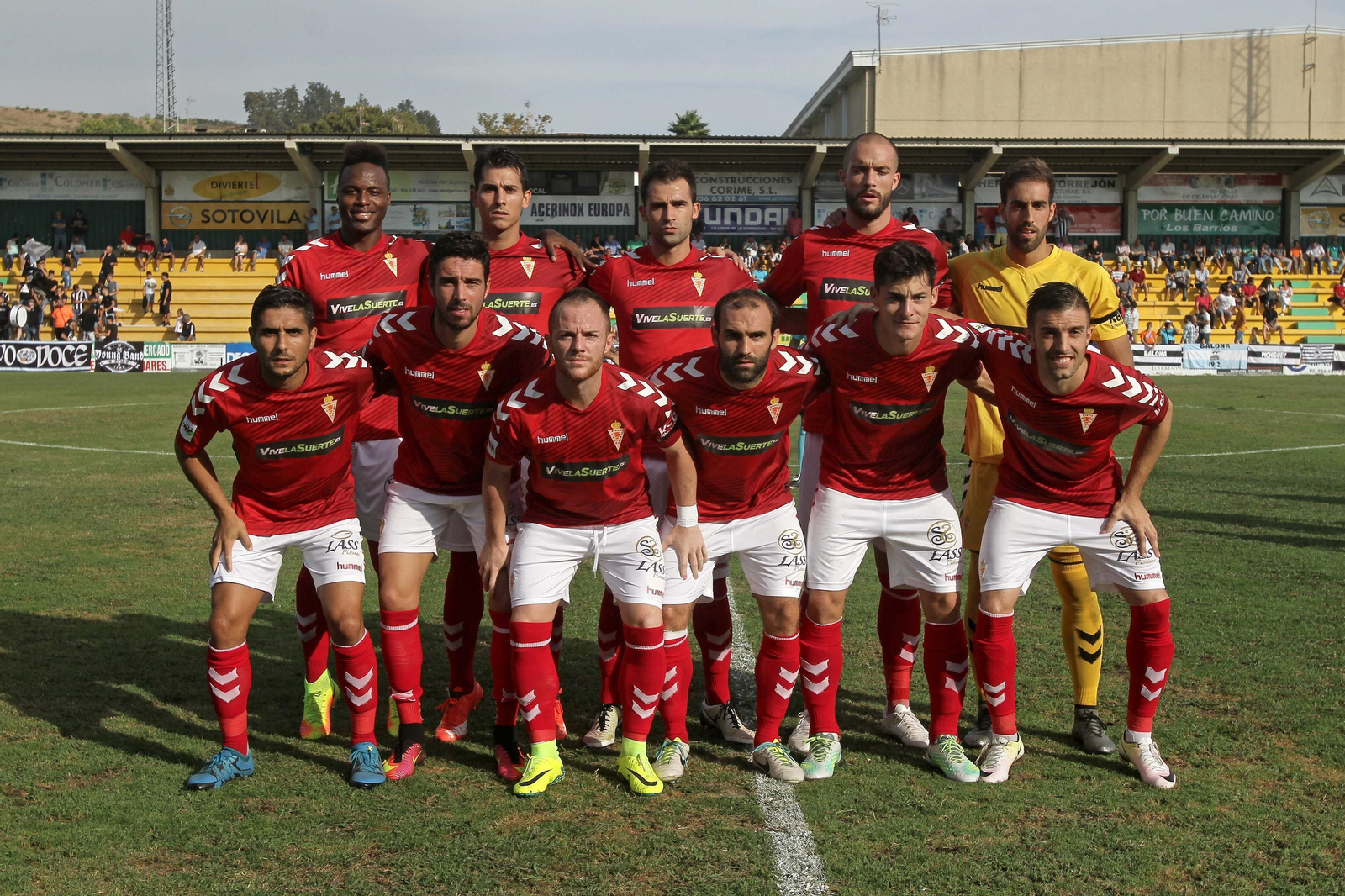 Formación del Real Murcia en su visita a la Balona de la primera vuelta, en el San Rafael barreño.