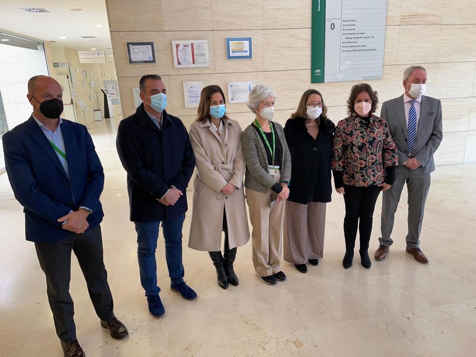 La viceconsejera de Salud durante su visita al Hospital de Utrera donde se ha reunido con los alcaldes de Utrera, El Palmar de Troya, El Coronil y Los Molares.