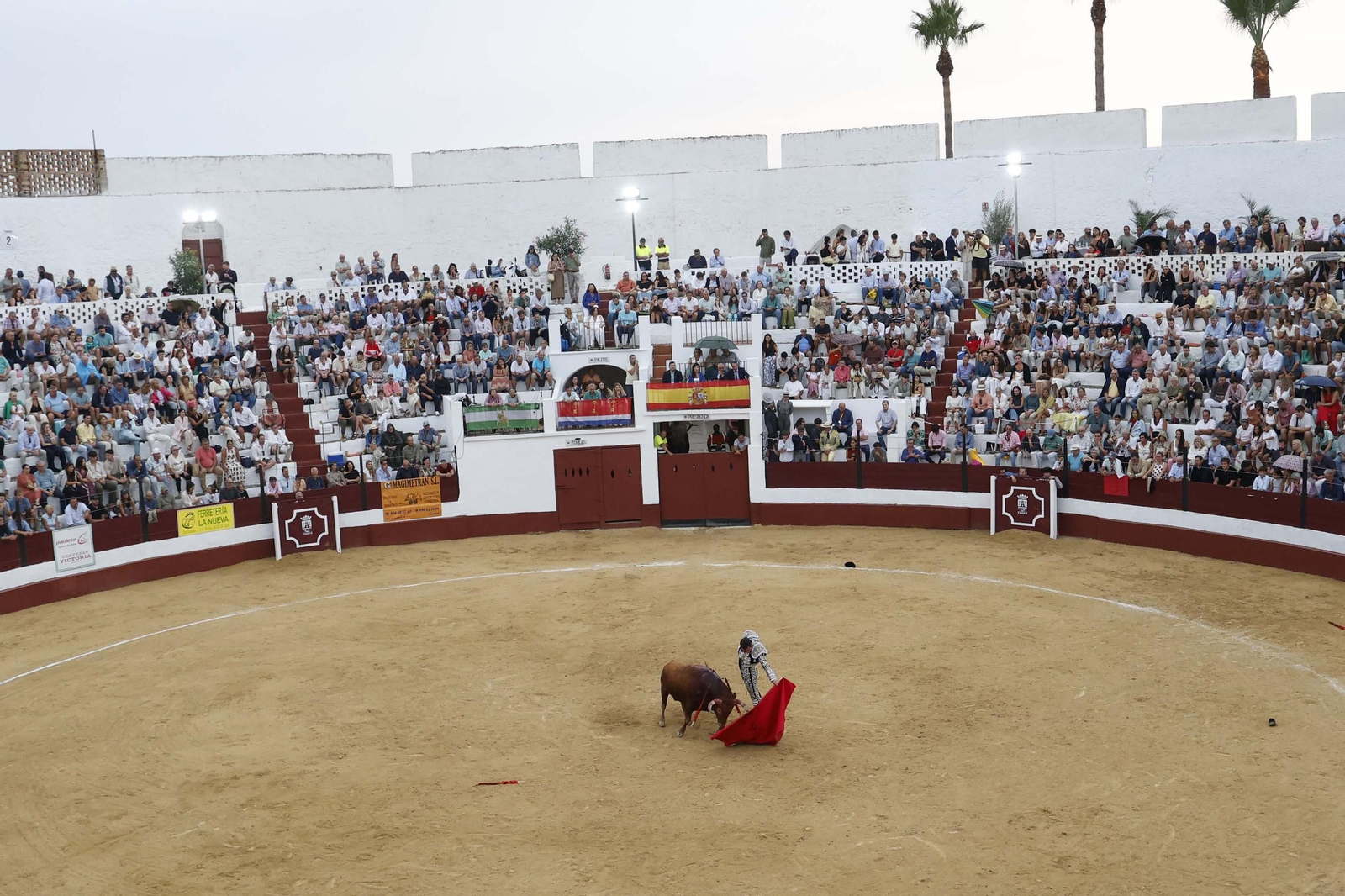 Las fotos de la corrida de toros de Lagunajanda para Manuel Escribano, David Galán y Pepe Moral en Tarifa