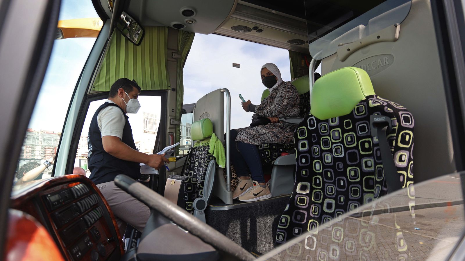 Fotos de las temporeras marroquíes en el puerto de Algeciras