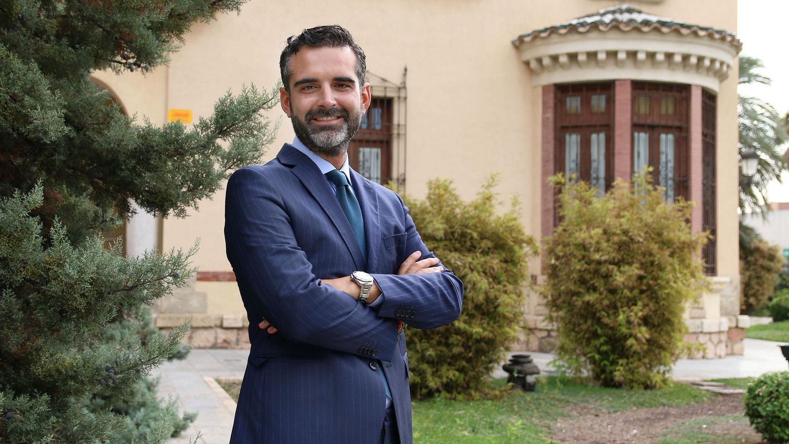 Fernández-Pachecho en los jardines del Preventorio a escasos metros de la antigua estación de tren