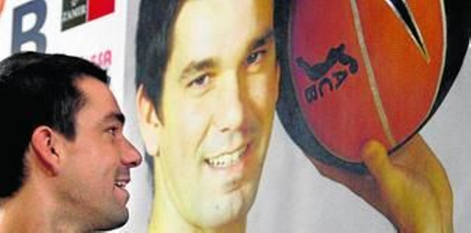 Rafa Martínez, el día de su presentación con el Valencia.