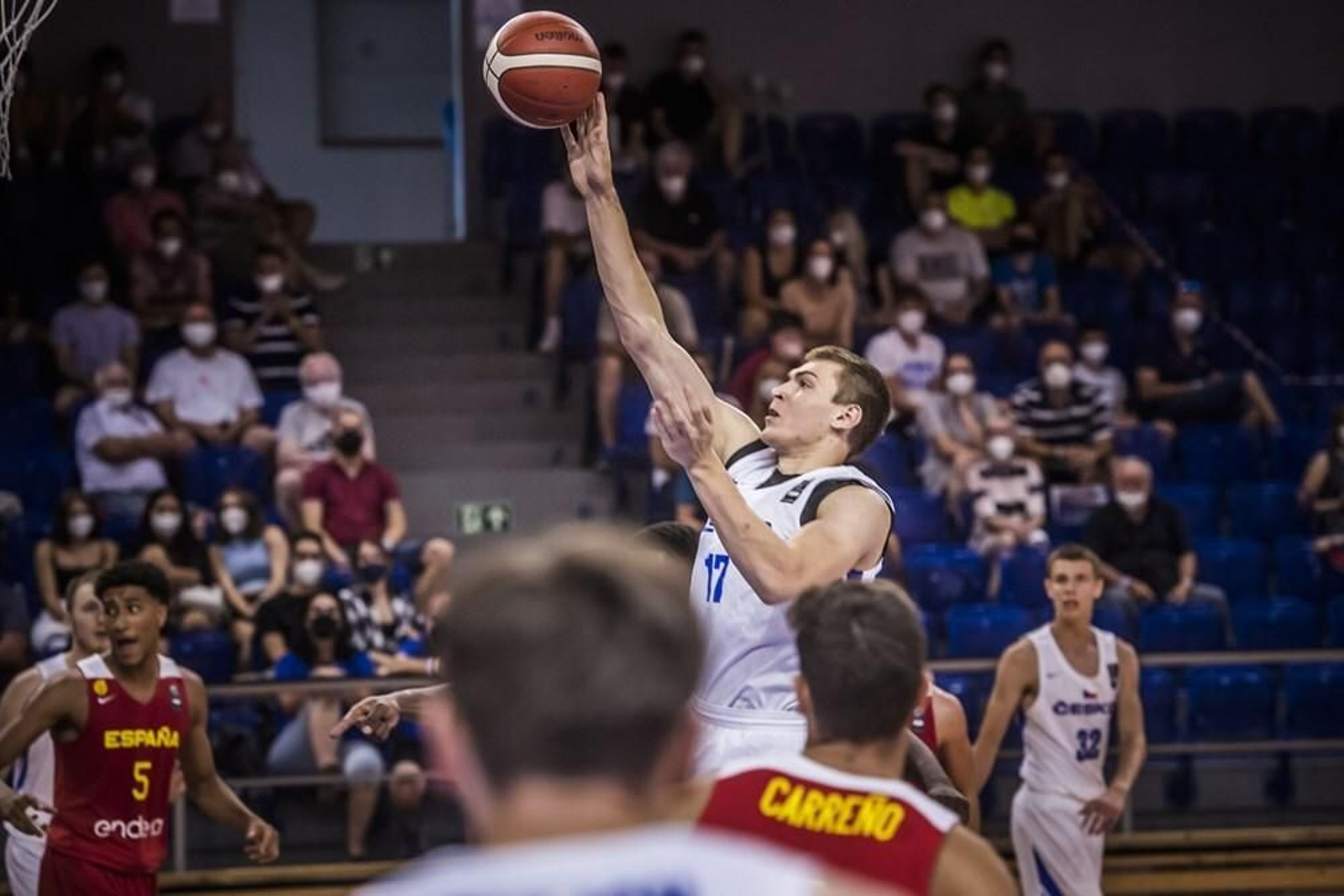 Fotos: los cinco 'malagueños' con España sub 20 en Brno