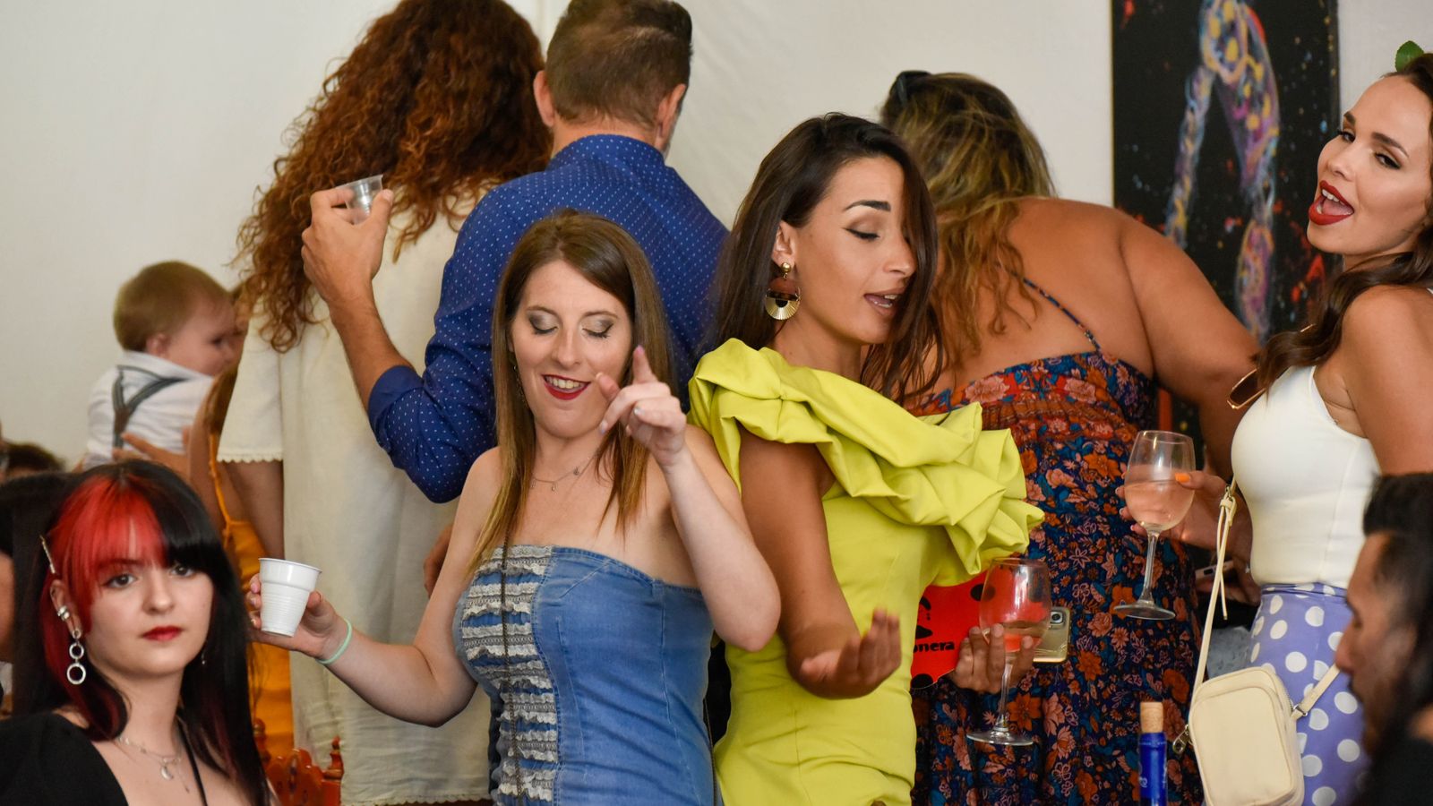 Fotos del miercoles en la Feria Real de Algeciras Dia de la Mujer