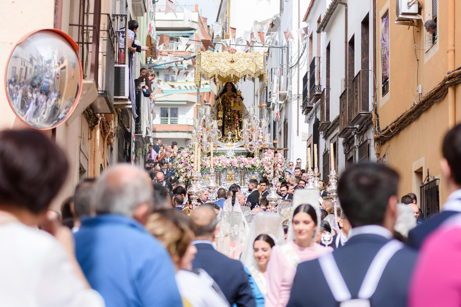 Un momento de la procesión de la Virgen del Carmen en Rute.