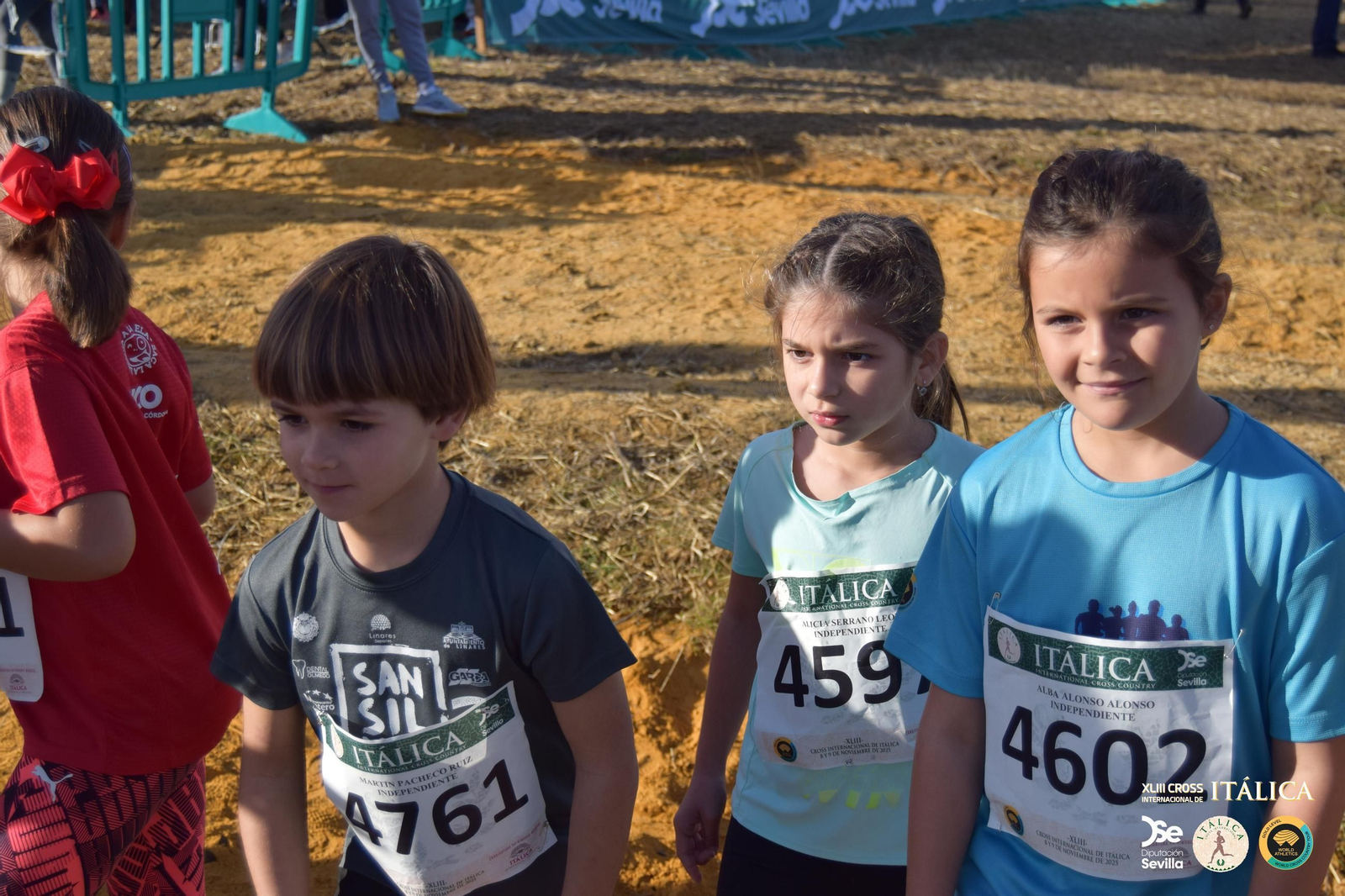 Búscate en las fotos del Cross de Itálica 2025 | 10