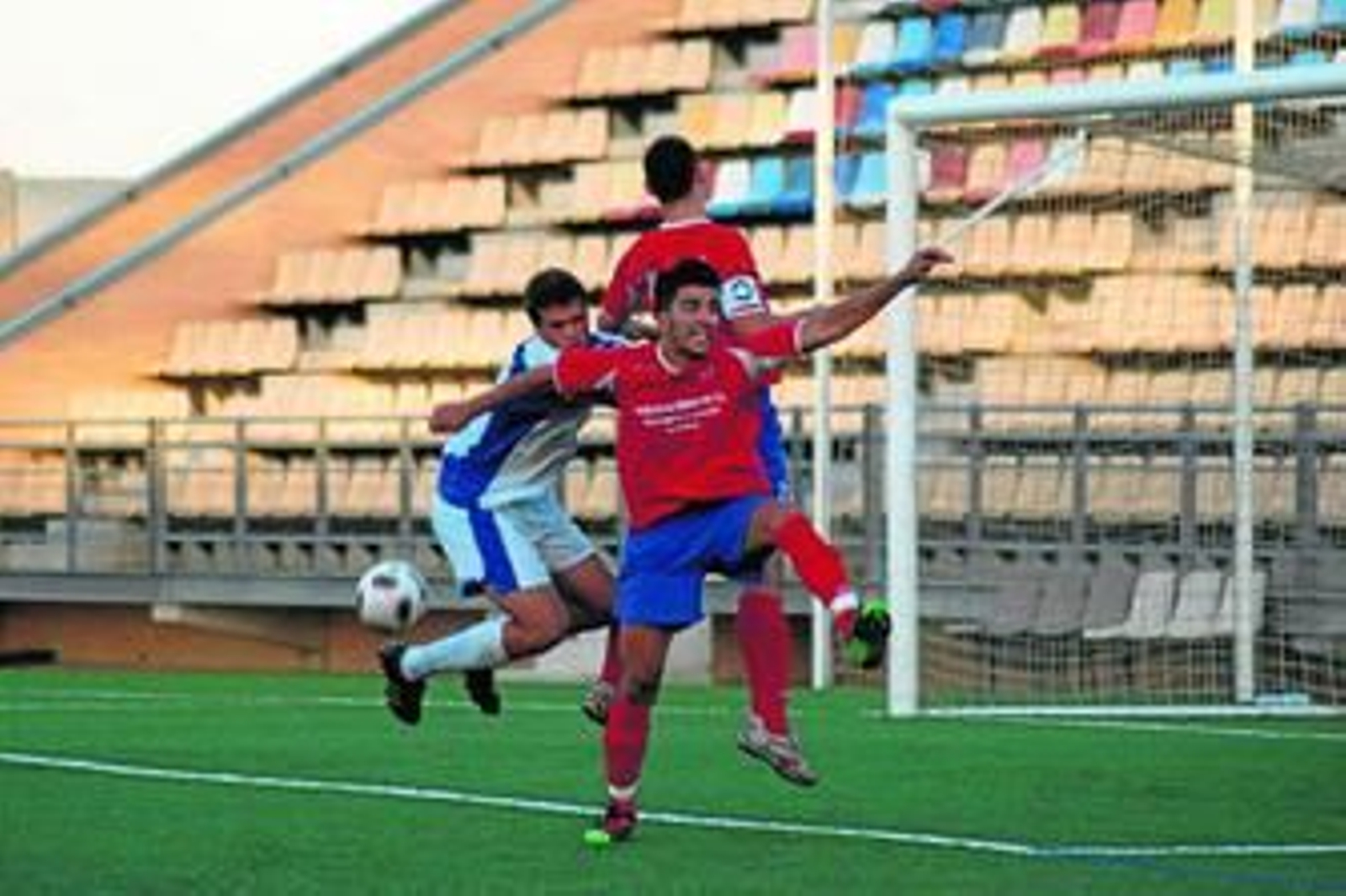 El Almonte salió mal parado en su visita al Moguer con los castigos que acordó el Comité de la Onubense.